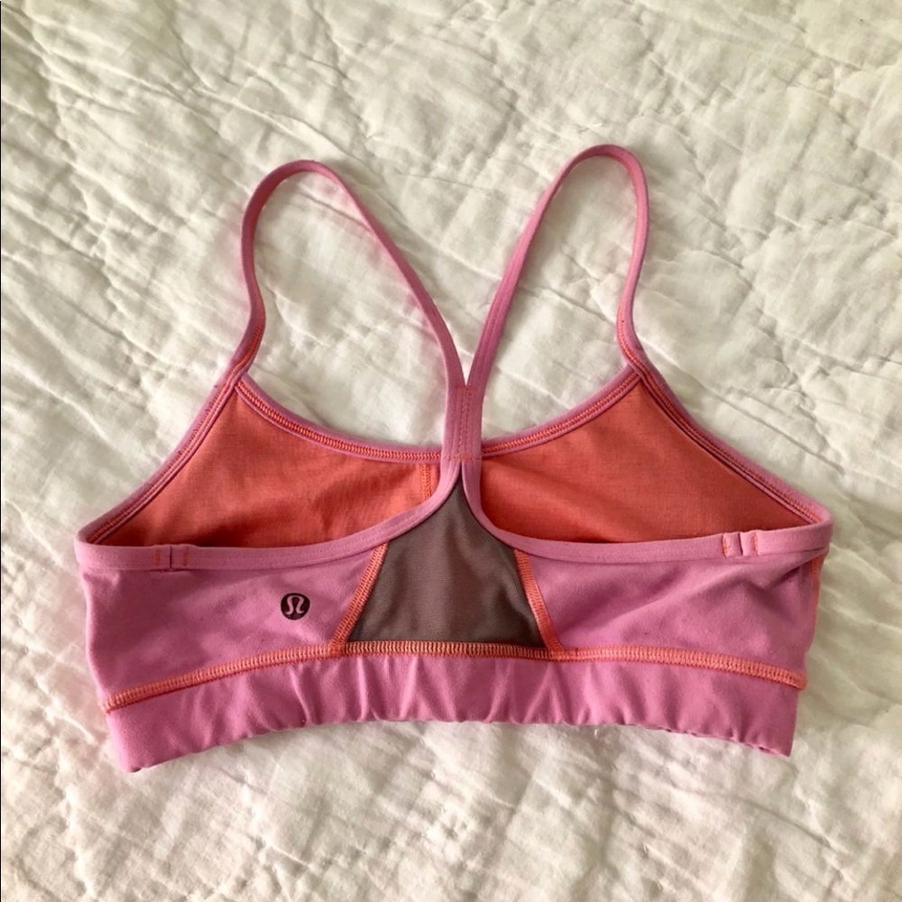 Lululemon sports bra